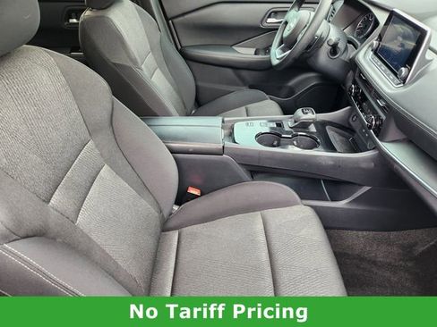 Used 2024 Nissan Rogue SV FWD image 13