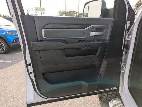 Used 2022 RAM 2500 Big Horn image 18