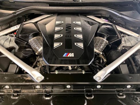 Certified 2025 BMW X5 M60i w/ Executive Package image 29