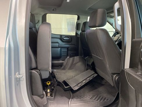 Used 2022 Chevrolet Silverado 1500 LT AWD/4WD image 12
