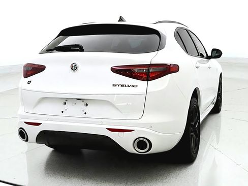 Used 2021 Alfa Romeo Stelvio Ti w/ Premium Package AWD/4WD image 6