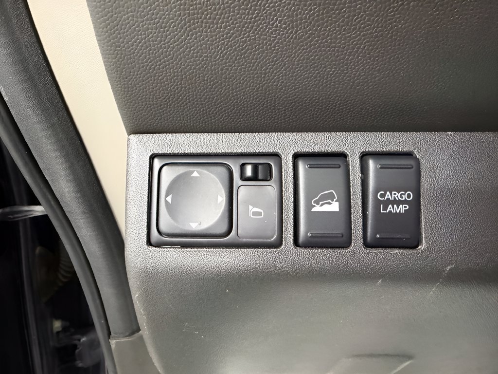 Used 2015 Nissan Frontier PRO-4X w/ Pro-4x Luxury Package AWD/4WD image 20