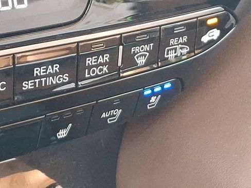 Certified 2024 Acura MDX SH-AWD w/ Advance Package image 27