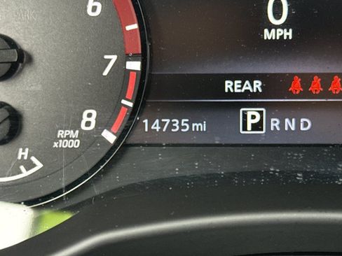 Used 2025 Nissan Frontier PRO-4X AWD/4WD image 16