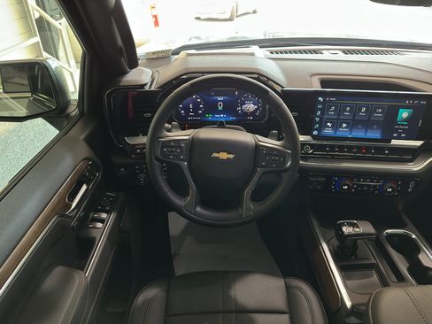 New 2026 Chevrolet Silverado 1500 High Country image 7
