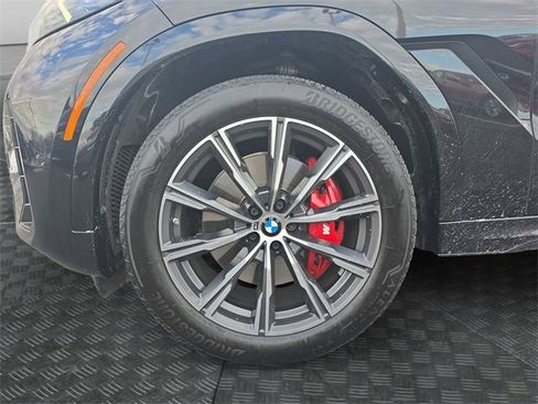 Certified 2024 BMW X6 xDrive40i w/ Premium Package image 9
