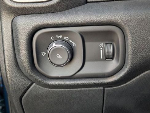 Used 2021 RAM 2500 Tradesman image 21