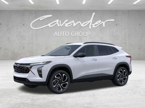 New 2026 Chevrolet Trax RS w/ Driver Confidence Package image 2