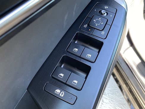 New 2026 Kia EV6 Wind RWD image 11