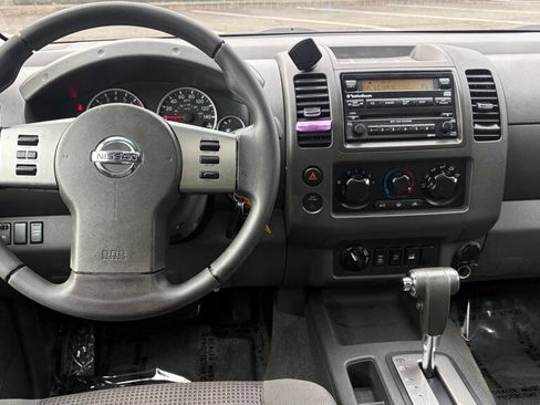 Used 2006 Nissan Frontier NISMO w/ (J01) Sunroof Pkg image 11