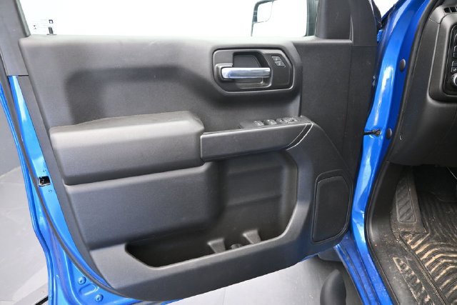 Used 2023 Chevrolet Silverado 1500 Custom w/ LPO, Dark Essentials Package AWD/4WD image 18