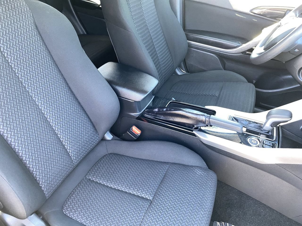 Used 2024 Mitsubishi Eclipse Cross AWD image 11