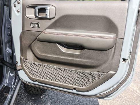 Used 2024 Jeep Wrangler Unlimited Rubicon image 42