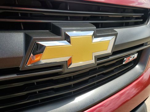 Used 2018 Chevrolet Colorado Z71 AWD/4WD image 36