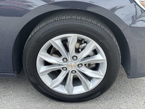 Certified 2025 Chevrolet Malibu LT image 4