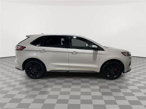 Certified 2019 Ford Edge ST w/ Equipment Group 401A AWD/4WD image 6
