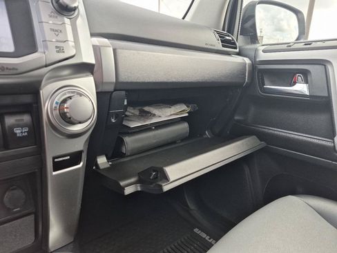 Used 2017 Toyota 4Runner SR5 Premium AWD/4WD image 23