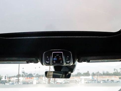 New 2025 Jeep Grand Cherokee L Laredo w/ Luxury Tech Group I image 17