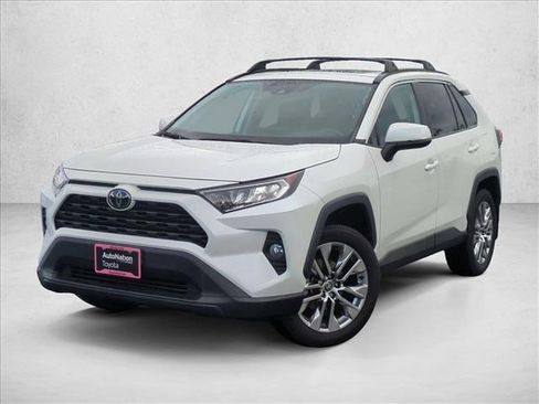 Certified 2021 Toyota RAV4 XLE Premium image 1