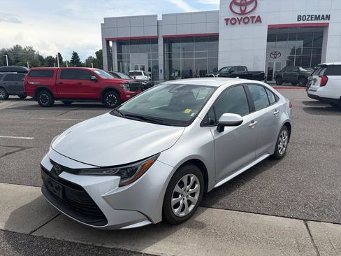 Used 2024 Toyota Corolla LE FWD image 1