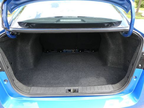 Used 2021 Nissan Versa SV FWD image 28