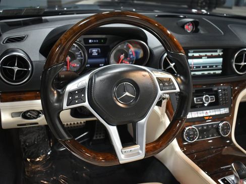 Used 2015 Mercedes-Benz SL 400 image 28