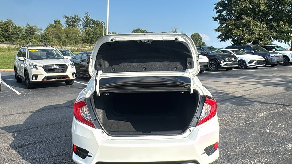 Certified 2020 Honda Civic Touring image 9