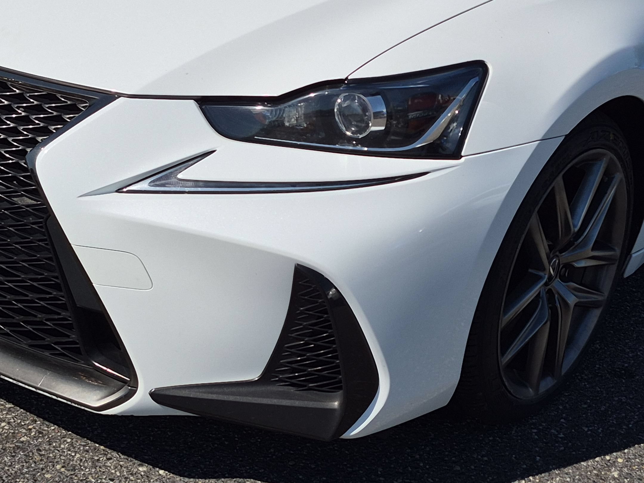Used 2019 Lexus IS 300 F Sport w/ F Sport Package AWD/4WD image 9