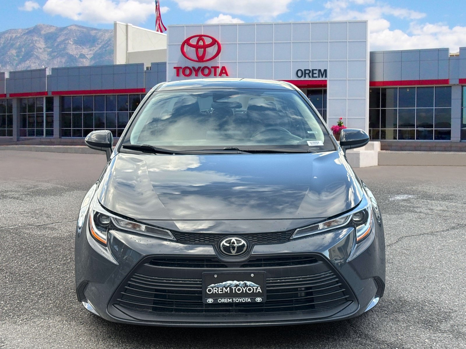 Used 2026 Toyota Corolla LE w/ LE Premium Package FWD image 2
