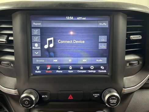 Used 2020 RAM 1500 Big Horn AWD/4WD image 14