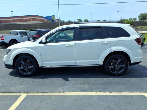 Used 2019 Dodge Journey Crossroad FWD image 4