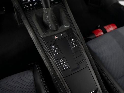 Certified 2025 Porsche 718 Boxster Spyder RS image 30