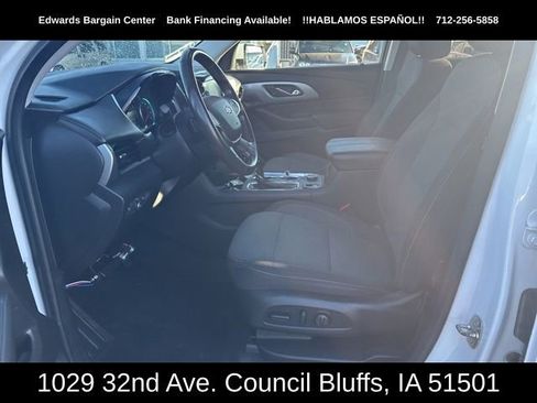 Used 2018 Chevrolet Traverse LT image 17