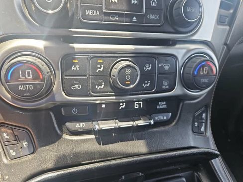 Used 2015 Chevrolet Tahoe LTZ AWD/4WD image 18
