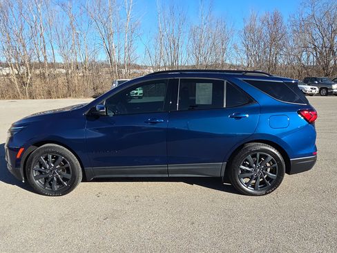 Used 2023 Chevrolet Equinox RS w/ RS Leather Package image 5