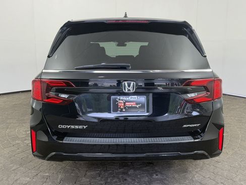 Used 2025 Honda Odyssey Sport-L image 6
