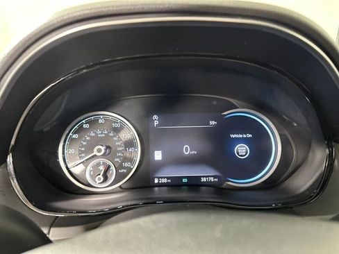 Used 2025 Genesis GV70 2.5T image 17