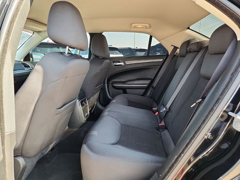 Used 2022 Chrysler 300 Touring w/ Sport Appearance Package RWD image 11