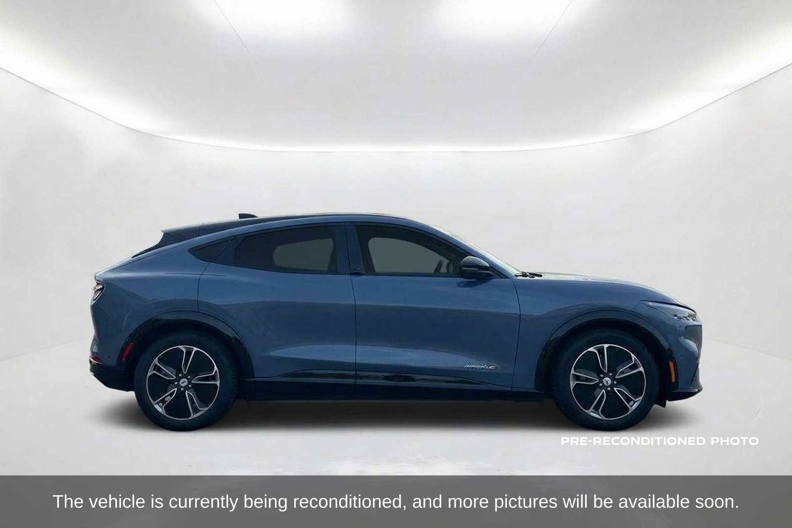 Used 2023 Ford Mustang Mach-E Premium AWD/4WD image 4