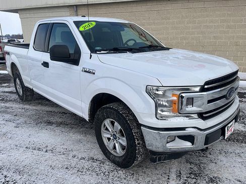Used 2018 Ford F150 XLT image 2