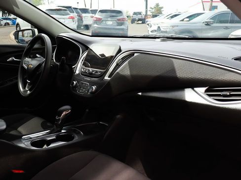 Used 2024 Chevrolet Malibu LT FWD image 35