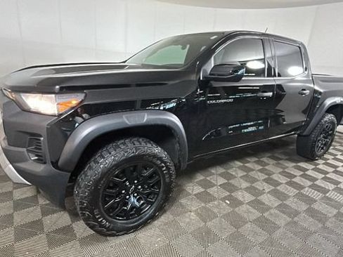 Used 2024 Chevrolet Colorado Trail Boss w/ Safety Package AWD/4WD image 6