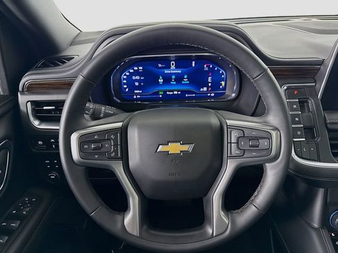 Used 2024 Chevrolet Tahoe Premier image 11