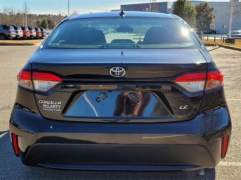 Used 2022 Toyota Corolla LE image 6