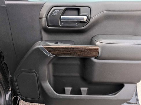 Used 2022 GMC Sierra 1500 Elevation w/ LPO, Elevation Black Package image 23