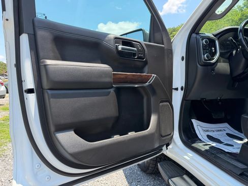 Used 2019 GMC Sierra 1500 SLT w/ SLT Premium Package AWD/4WD image 19