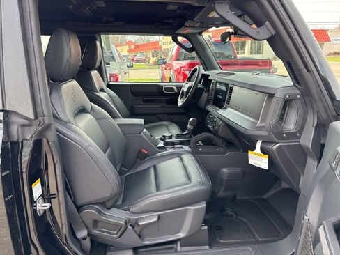 New 2026 Ford Bronco Badlands image 33