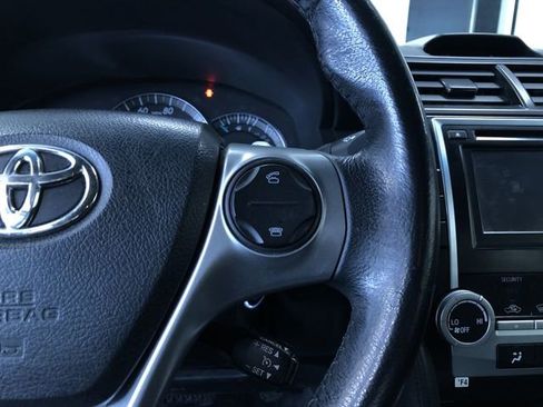 Used 2013 Toyota Camry SE image 26