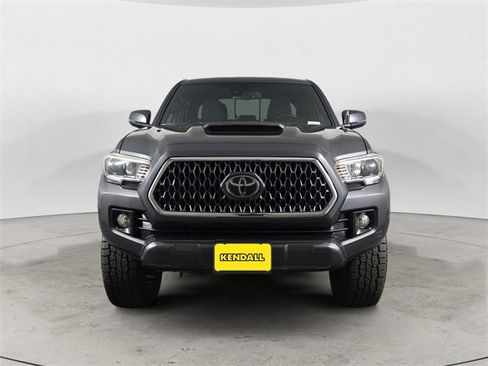 Used 2019 Toyota Tacoma TRD Sport image 8