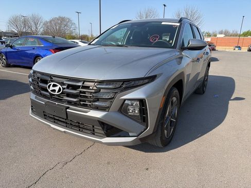 Certified 2025 Hyundai Tucson SEL image 1